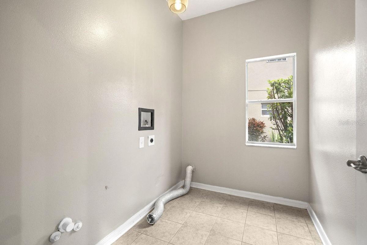 11006 OYSTER BAY CIR, NEW PORT RICHEY, FL, 34654