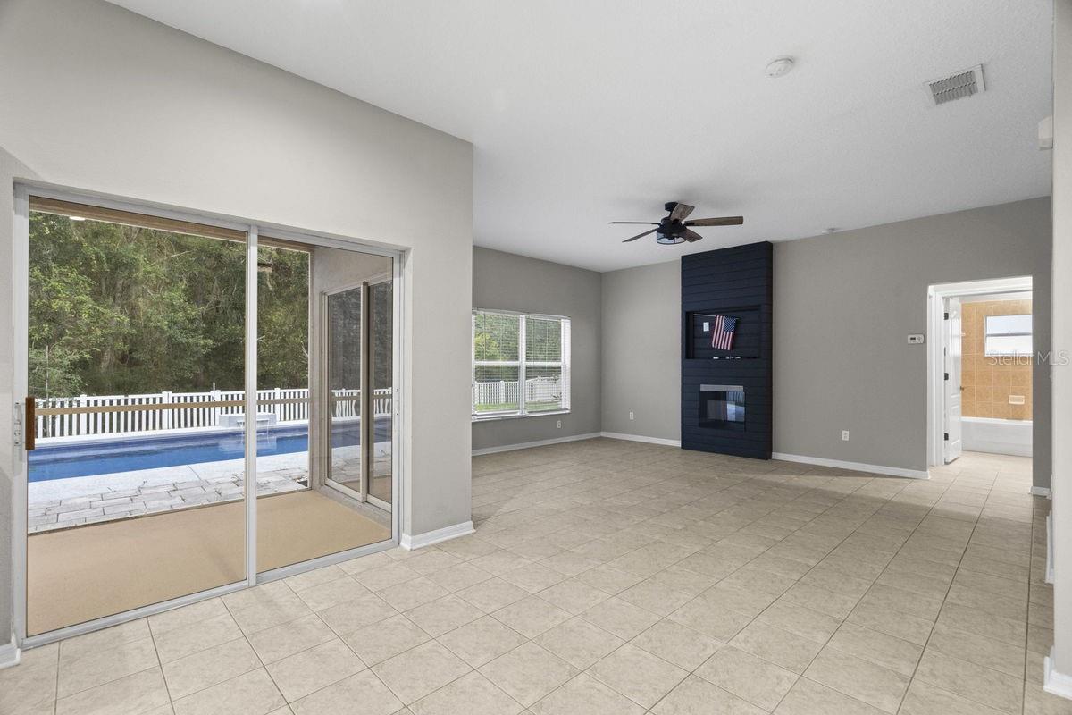 11006 OYSTER BAY CIR, NEW PORT RICHEY, FL, 34654