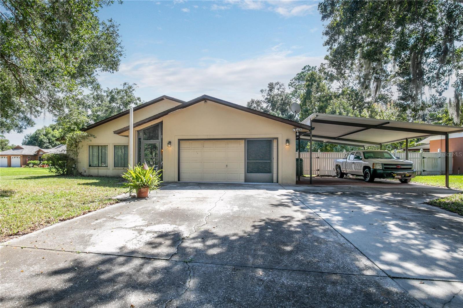 28432 TAMMI DR, TAVARES, FL, 32778