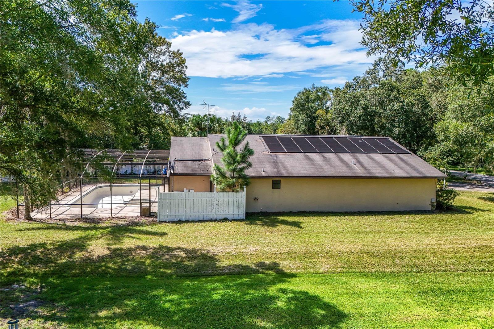 28432 TAMMI DR, TAVARES, FL, 32778