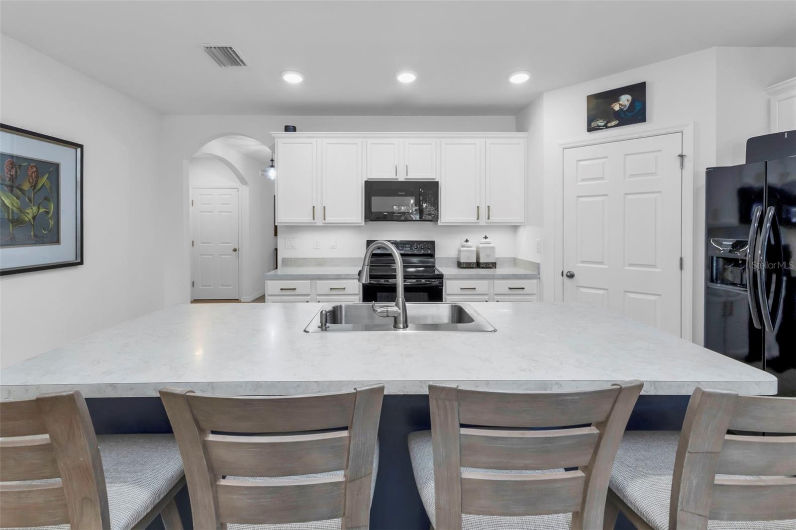 7676 MIKASA DR, PUNTA GORDA, FL, 33950