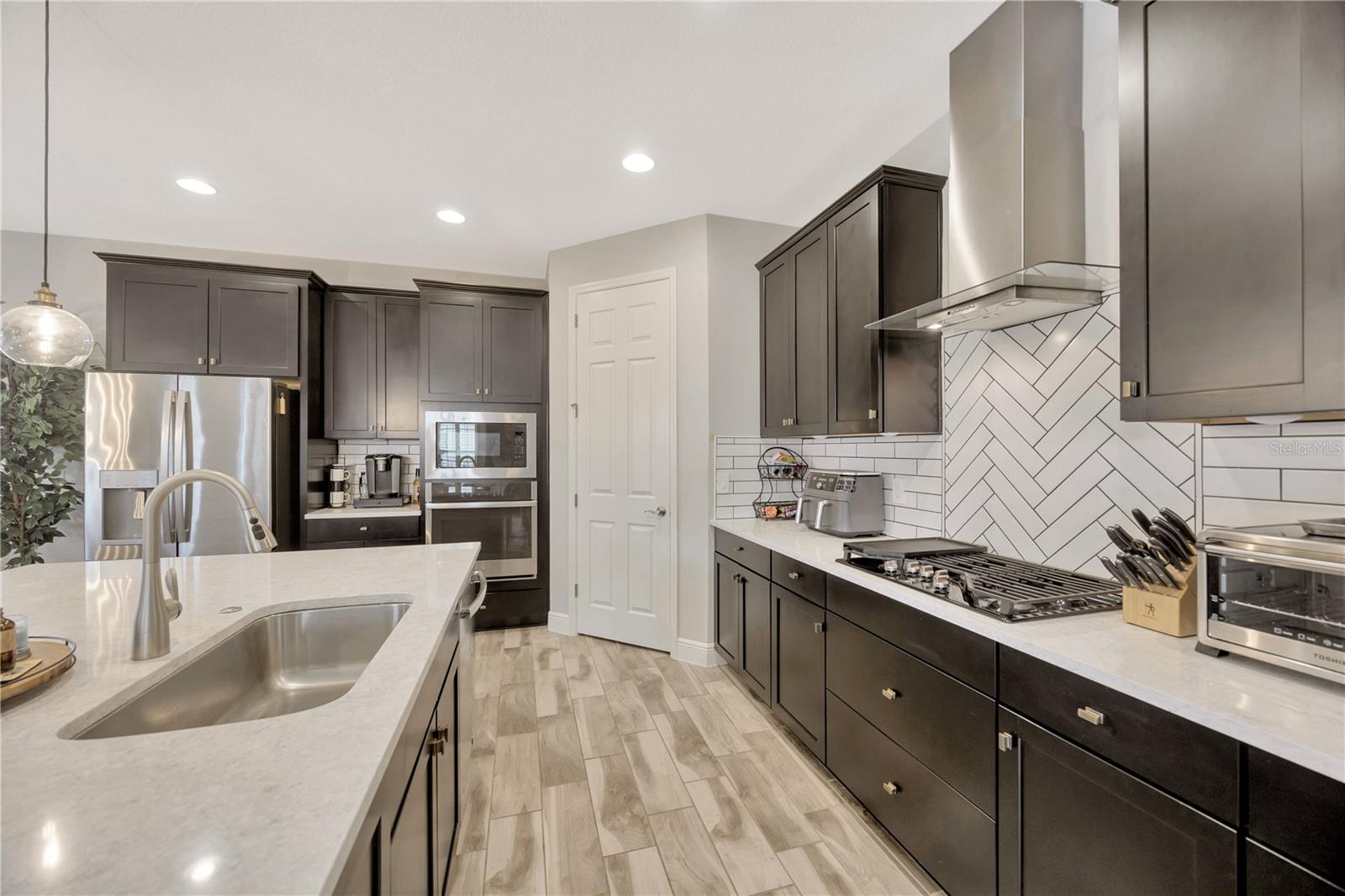 16462 COURTYARD LOOP, LAND O LAKES, FL, 34638