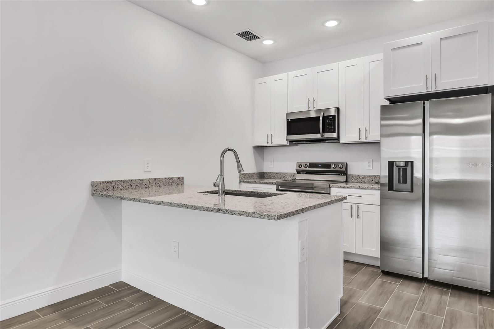 1728 PACIFIC RD, KISSIMMEE, FL, 34759