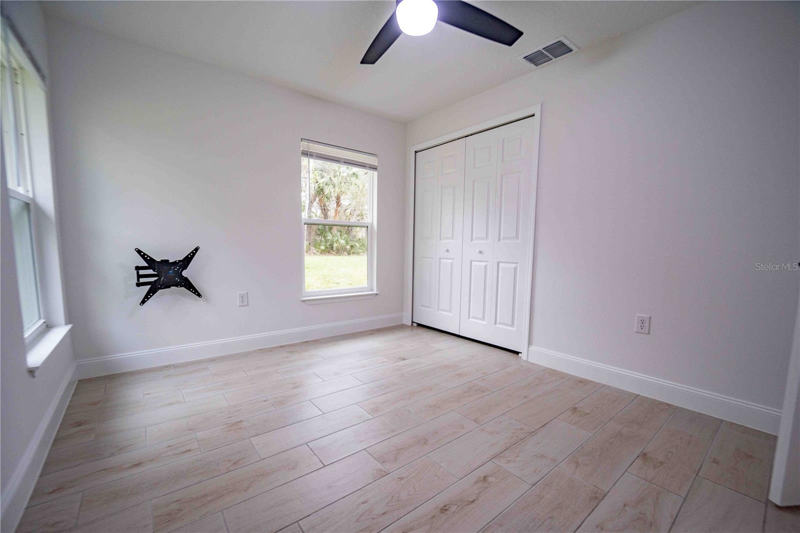 2482 COUNTY ROAD 423, LAKE PANASOFFKEE, FL, 33538