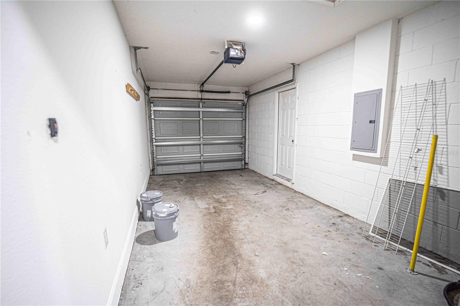 2482 COUNTY ROAD 423, LAKE PANASOFFKEE, FL, 33538
