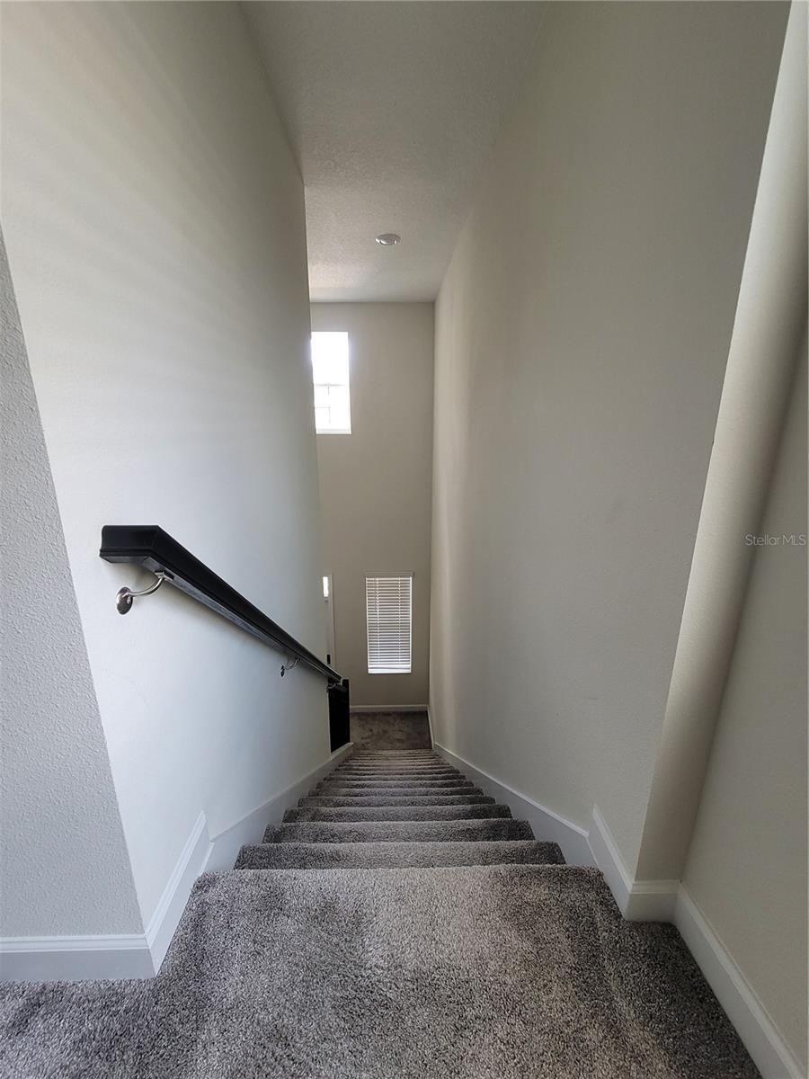 1075 TRAPPERS TRAIL LOOP, DAVENPORT, FL, 33896