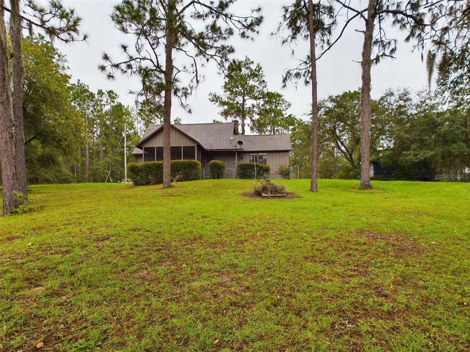 172 HOUR GLASS CIR, HAWTHORNE, FL, 32640