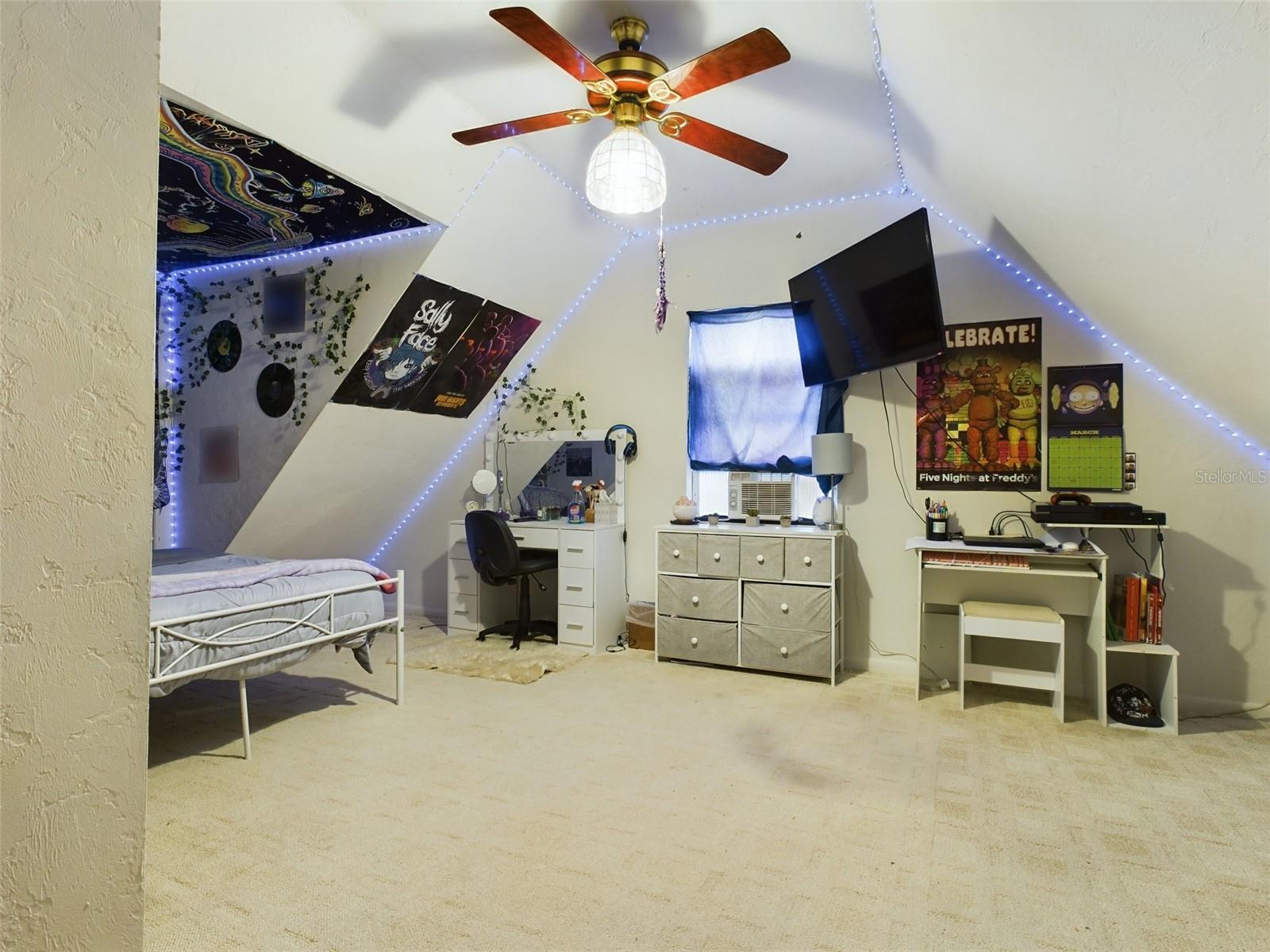 172 HOUR GLASS CIR, HAWTHORNE, FL, 32640
