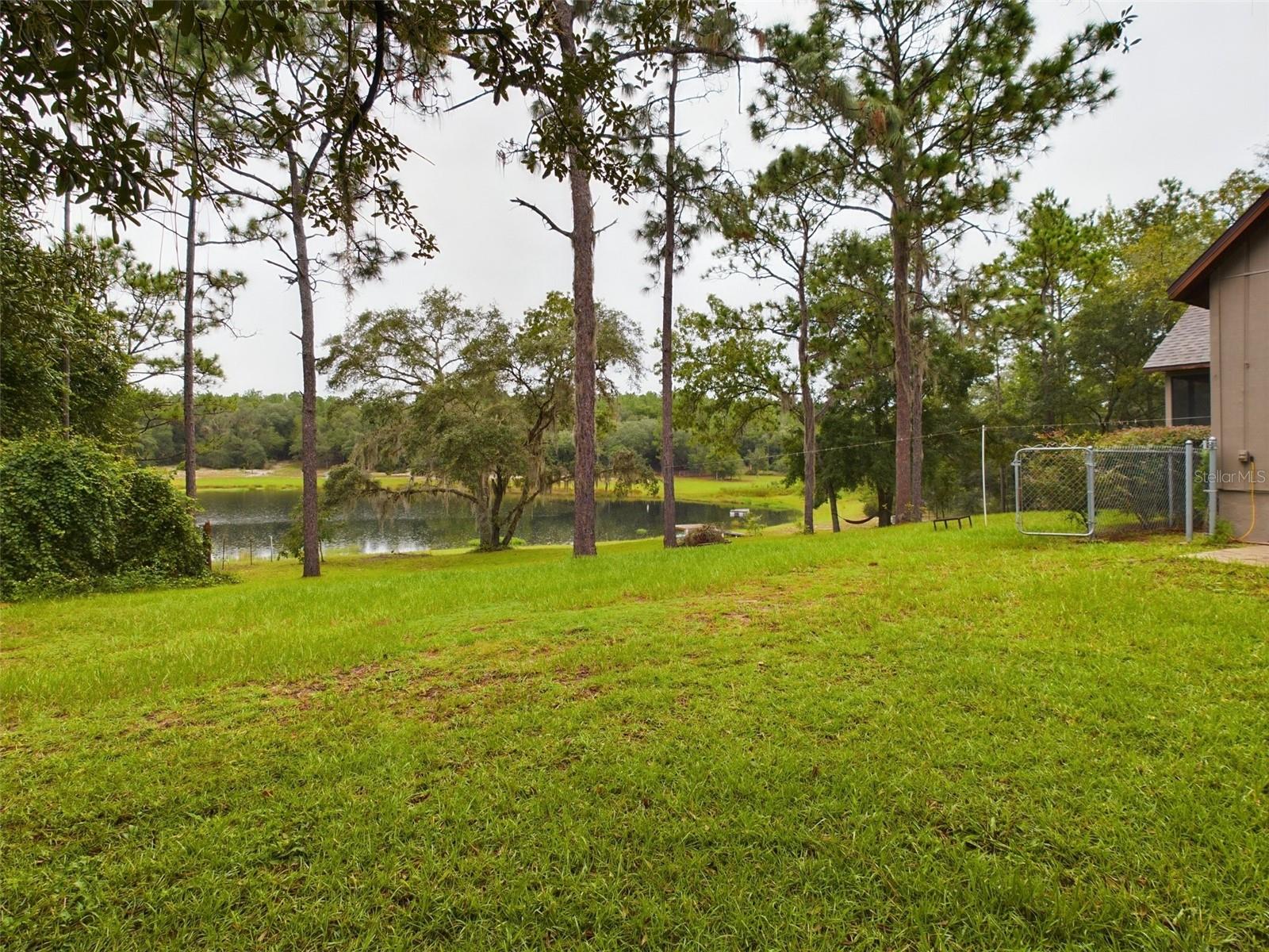 172 HOUR GLASS CIR, HAWTHORNE, FL, 32640