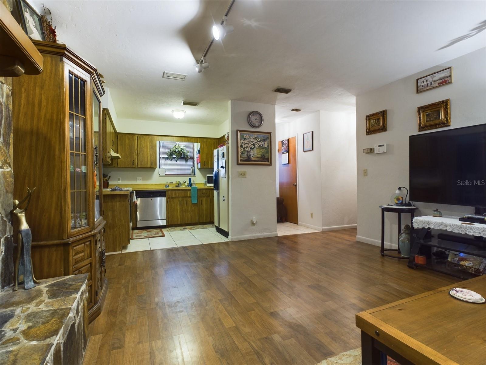 172 HOUR GLASS CIR, HAWTHORNE, FL, 32640
