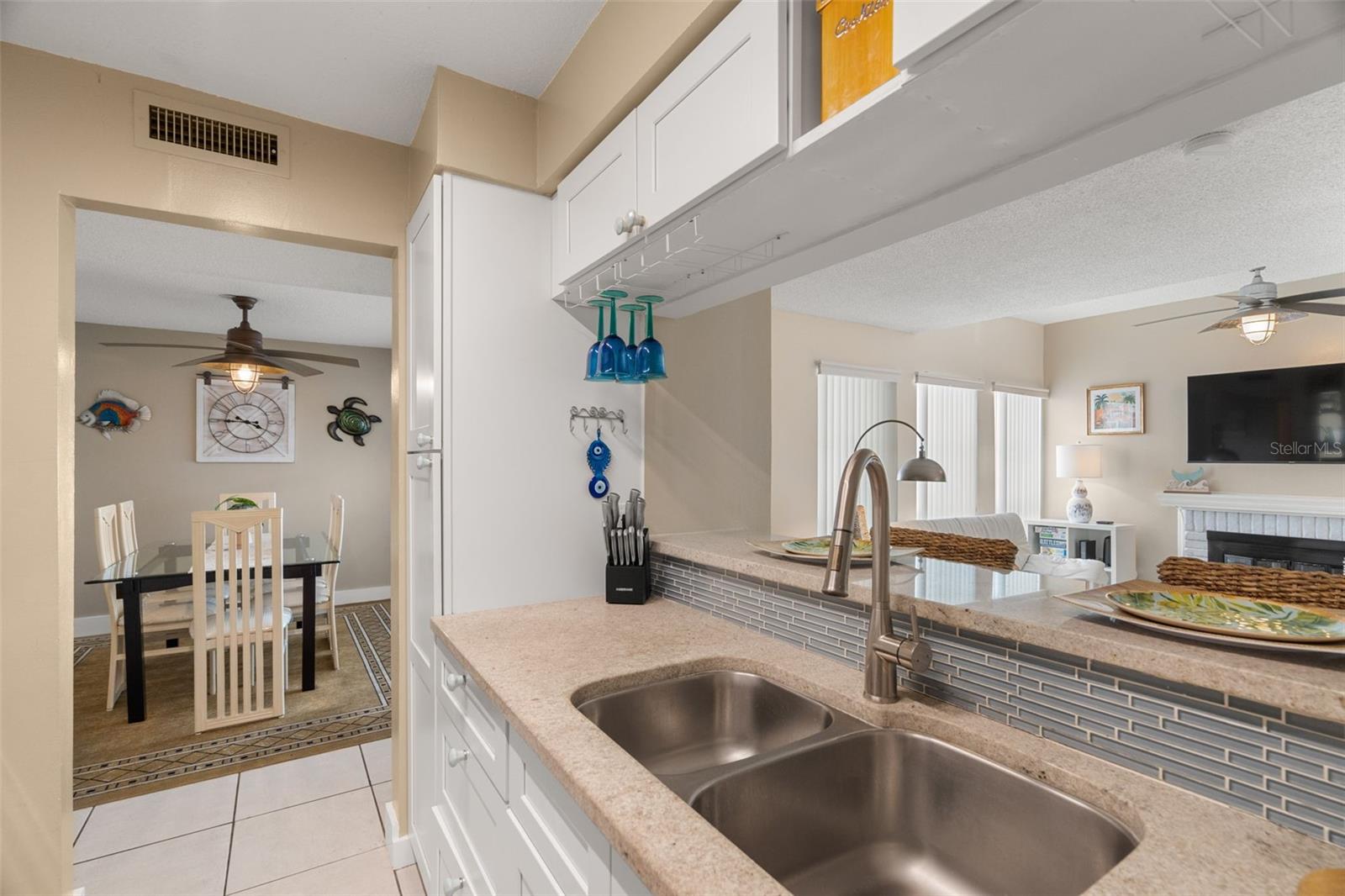267 REX PL #H, MADEIRA BEACH, FL, 33708