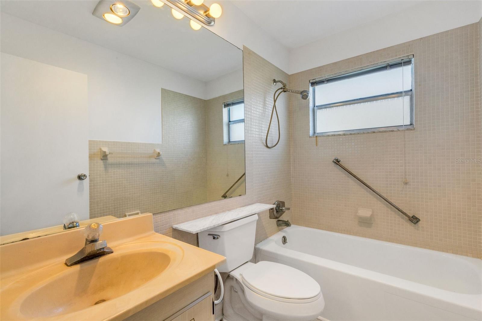 1902 ANDOVER ST #213, SUN CITY CENTER, FL, 33573