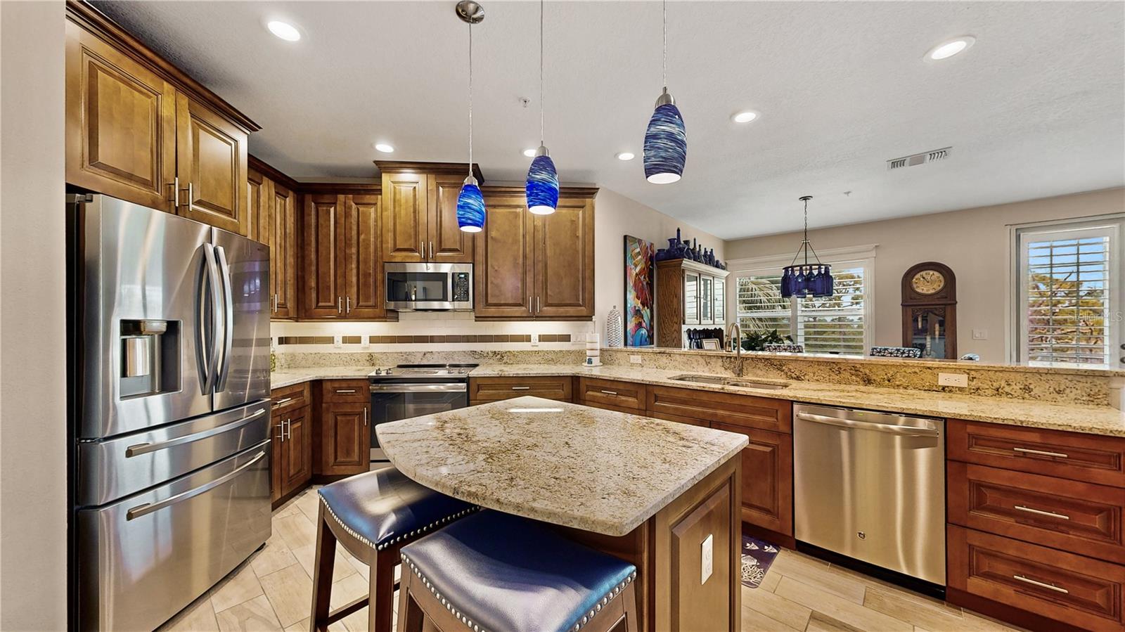 7720 34TH AVE W #202, BRADENTON, FL, 34209