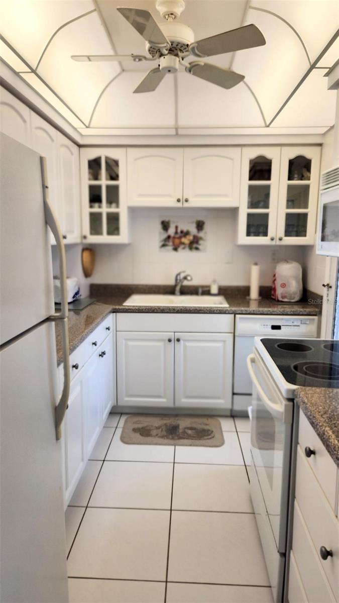 775 JOHN RINGLING BLVD ##22 Gladstone, SARASOTA, FL, 34236