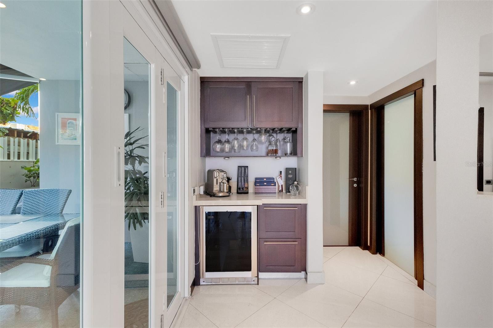 PR9108885 Property Photo