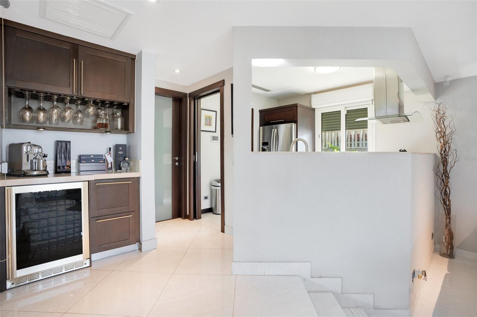 PR9108885 Property Photo