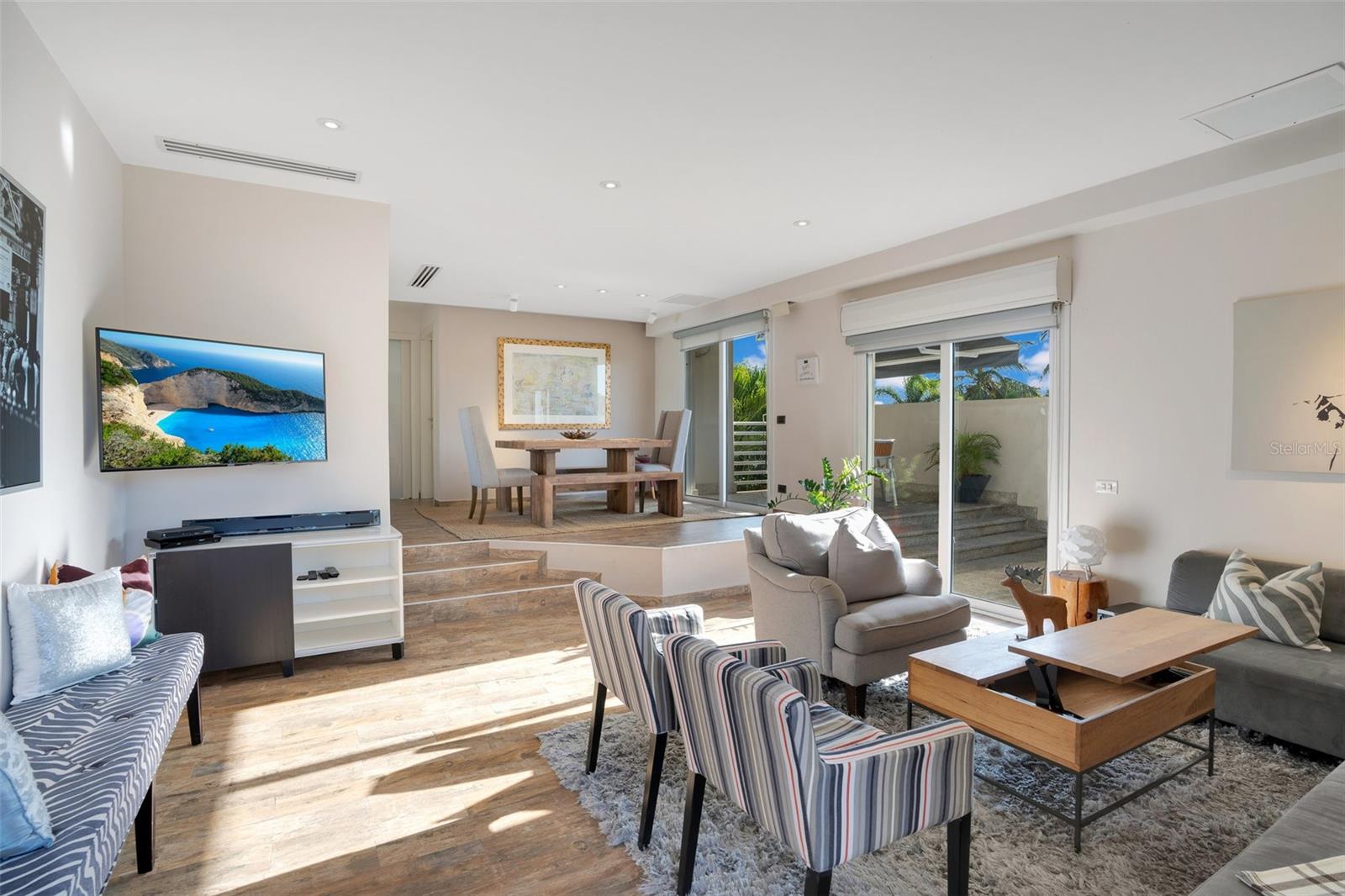 PR9108885 Property Photo