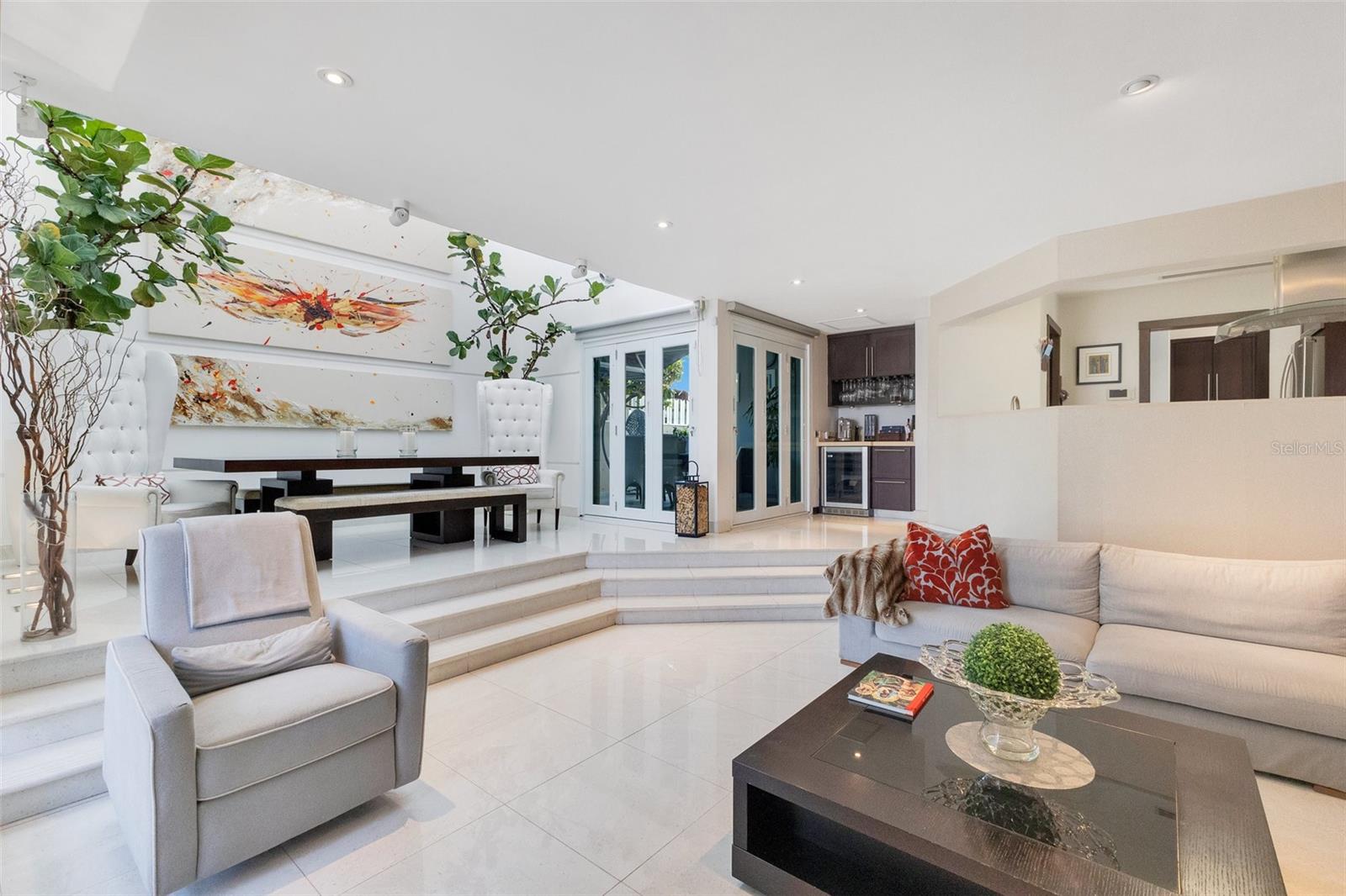 PR9108885 Property Photo