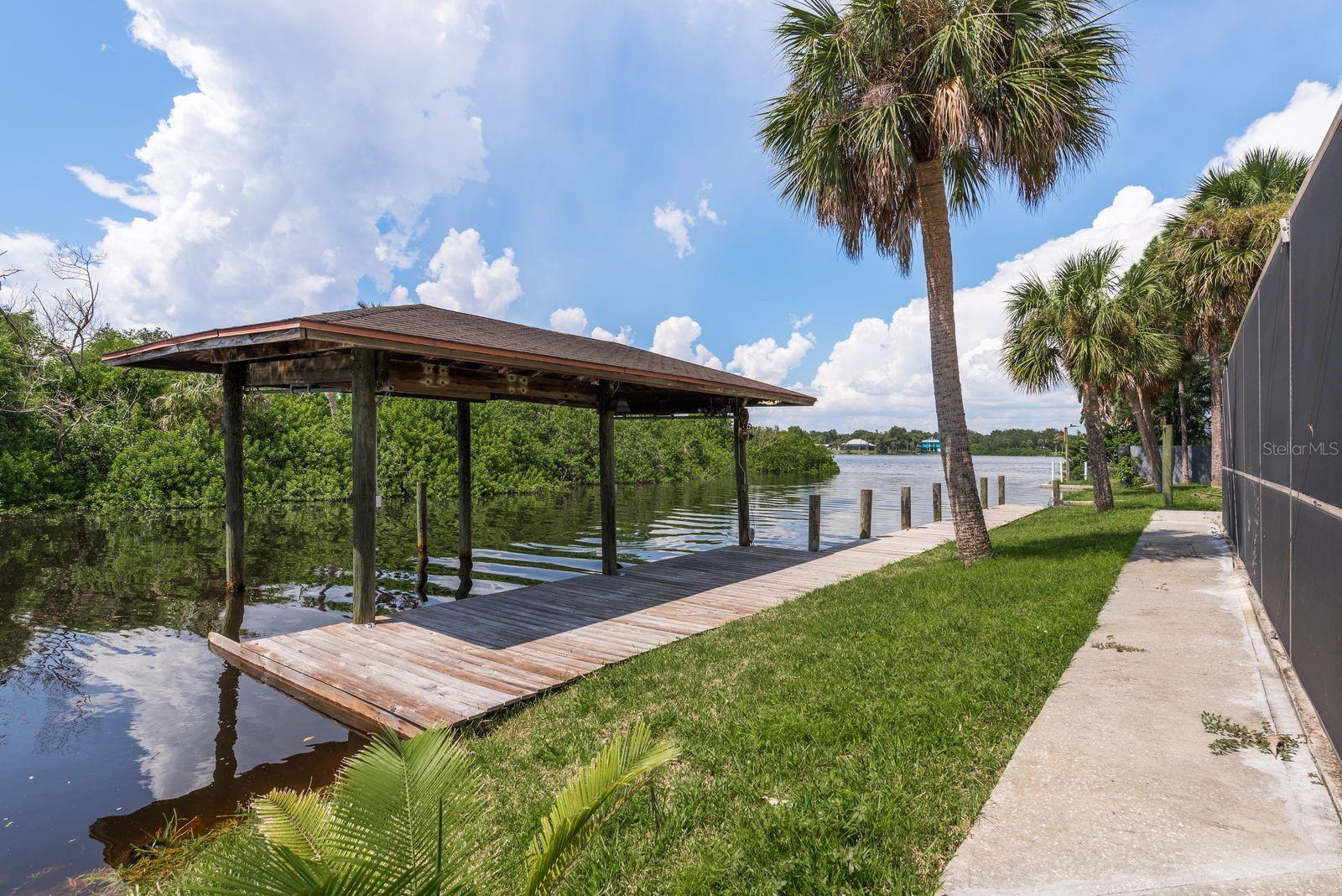 9903 BAY DR, GIBSONTON, FL, 33534