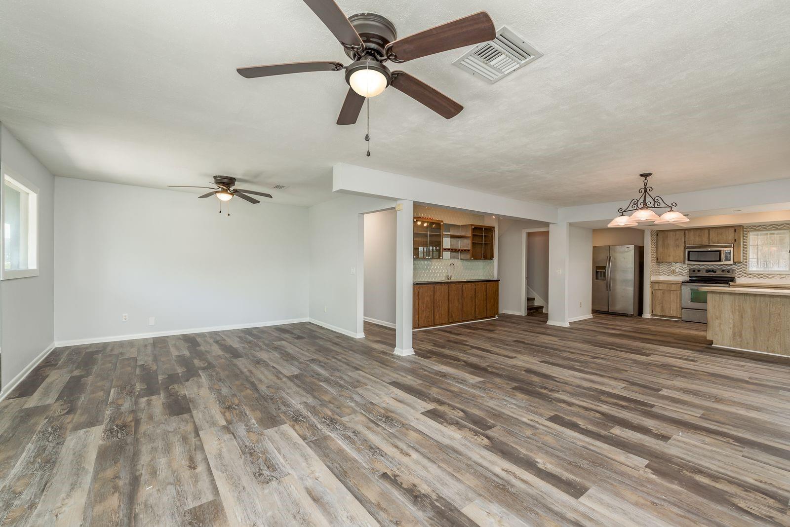 9903 BAY DR, GIBSONTON, FL, 33534