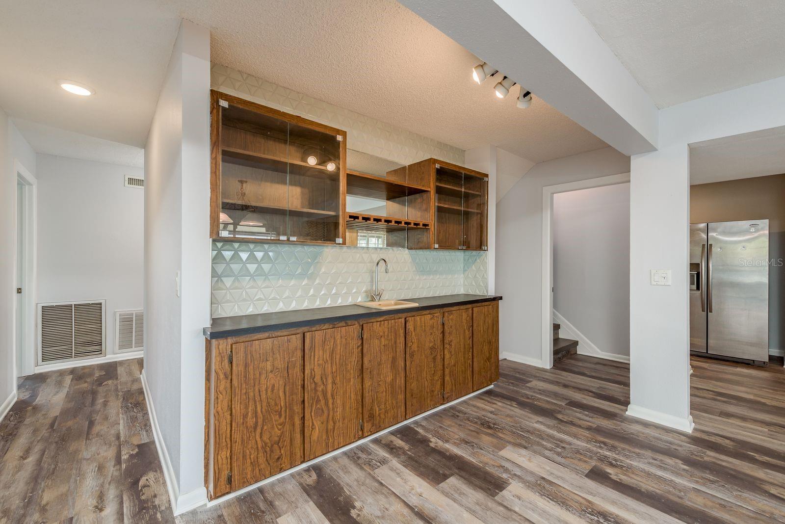 9903 BAY DR, GIBSONTON, FL, 33534