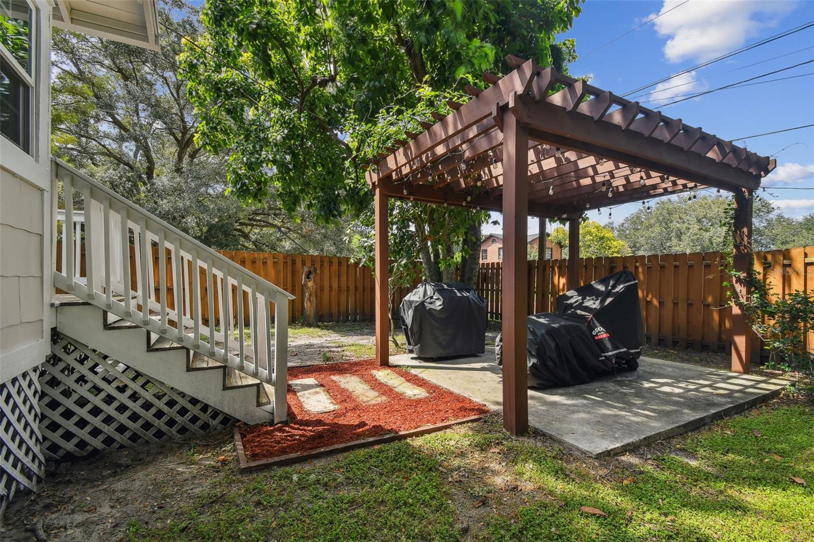 502 E HUGH ST, TAMPA, FL, 33603