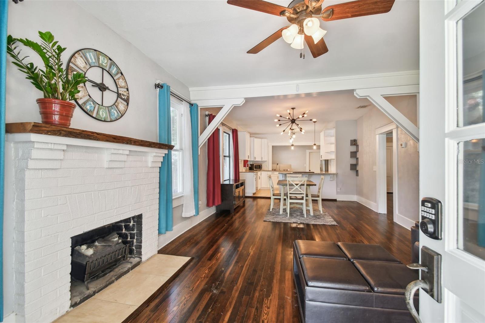 502 E HUGH ST, TAMPA, FL, 33603