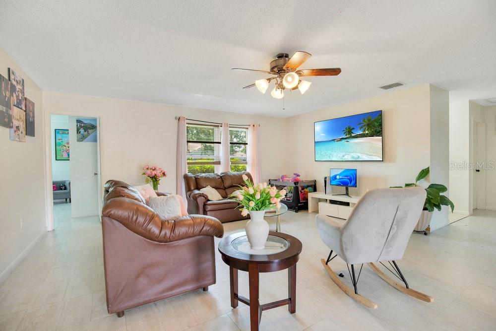 609 FLORIDIAN DR, KISSIMMEE, FL, 34758