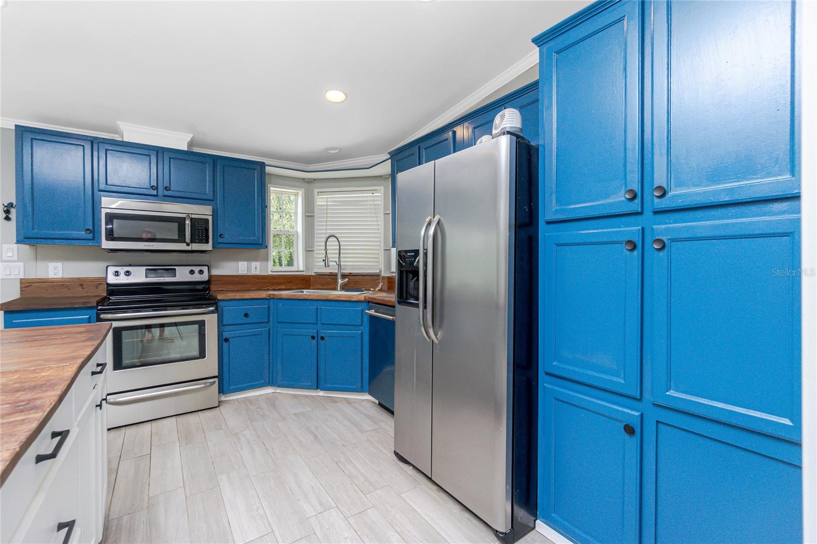 300 RIVER BLVD S, NOKOMIS, FL, 34275