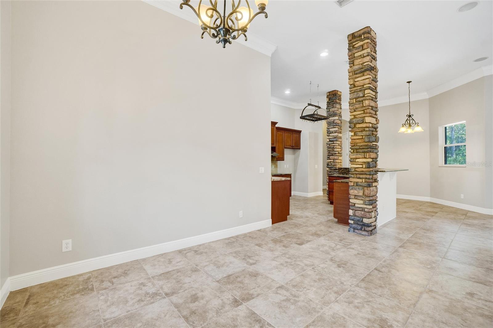 989 LEATHER FERN LN, MIMS, FL, 32754