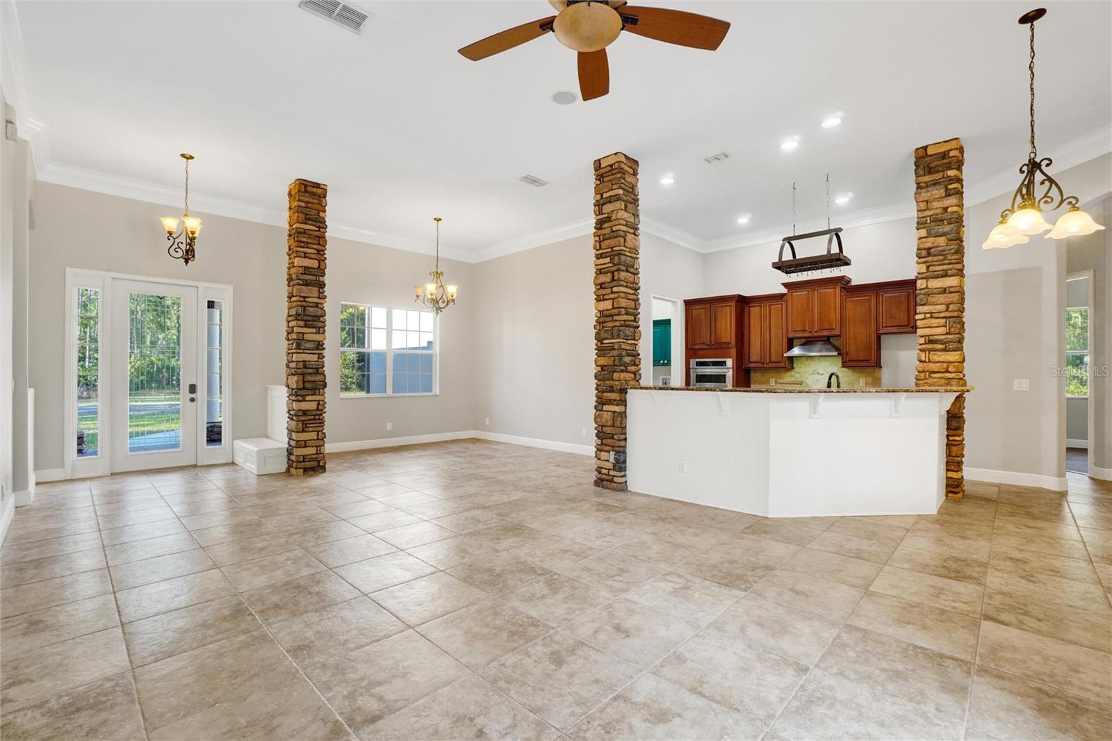 989 LEATHER FERN LN, MIMS, FL, 32754