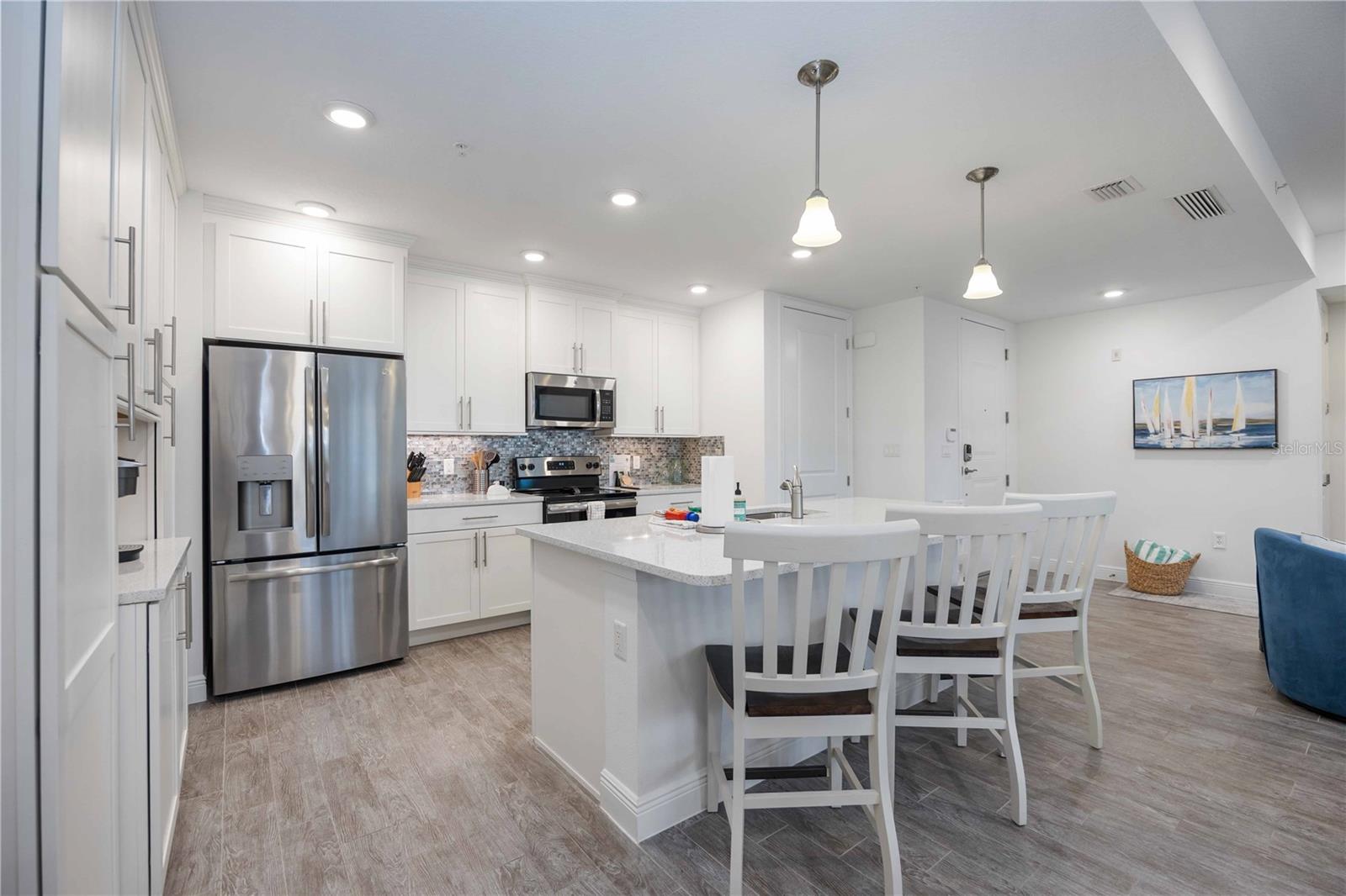 383 ARUBA CIR #101, BRADENTON, FL, 34209