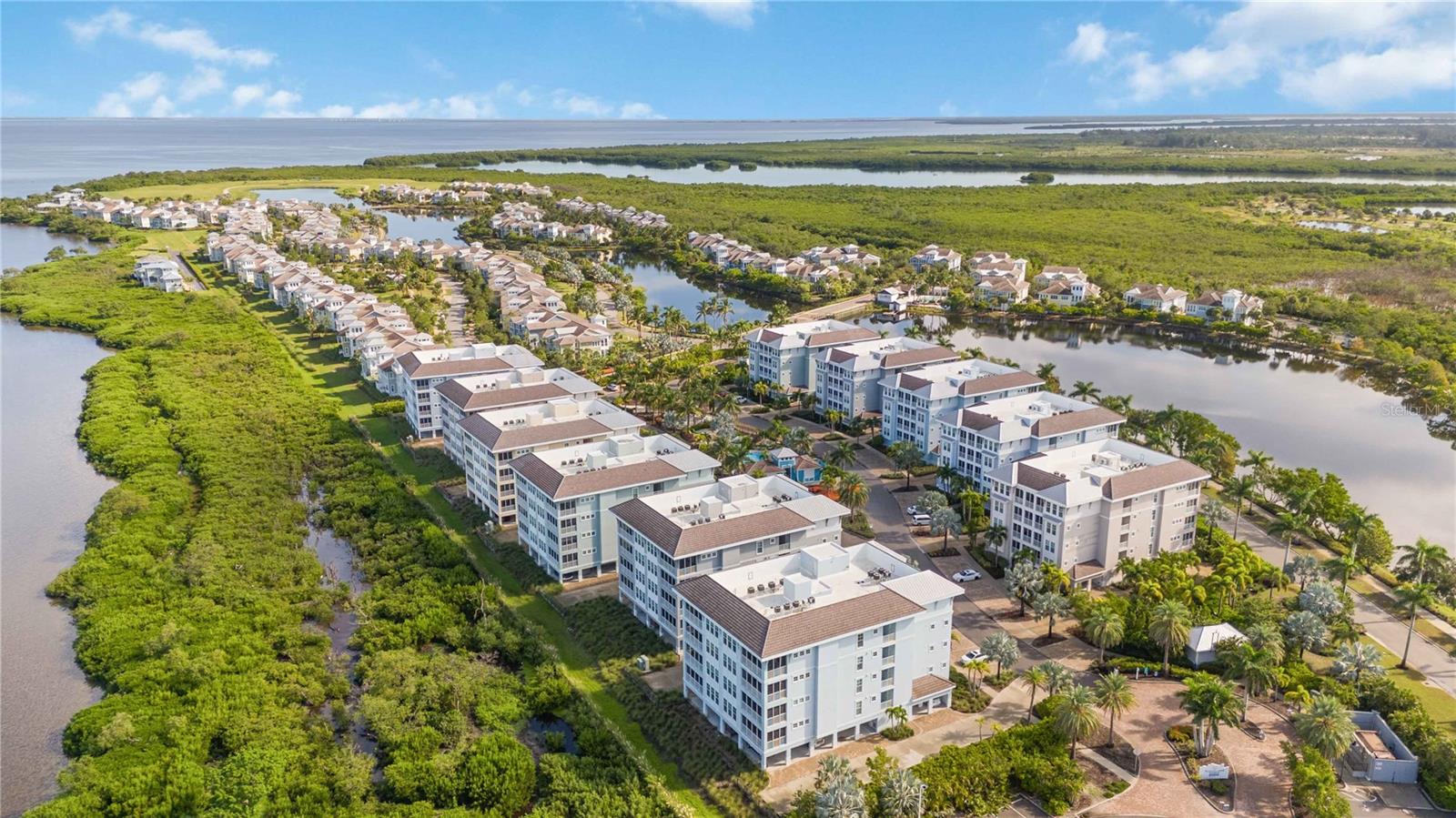 383 ARUBA CIR #101, BRADENTON, FL, 34209
