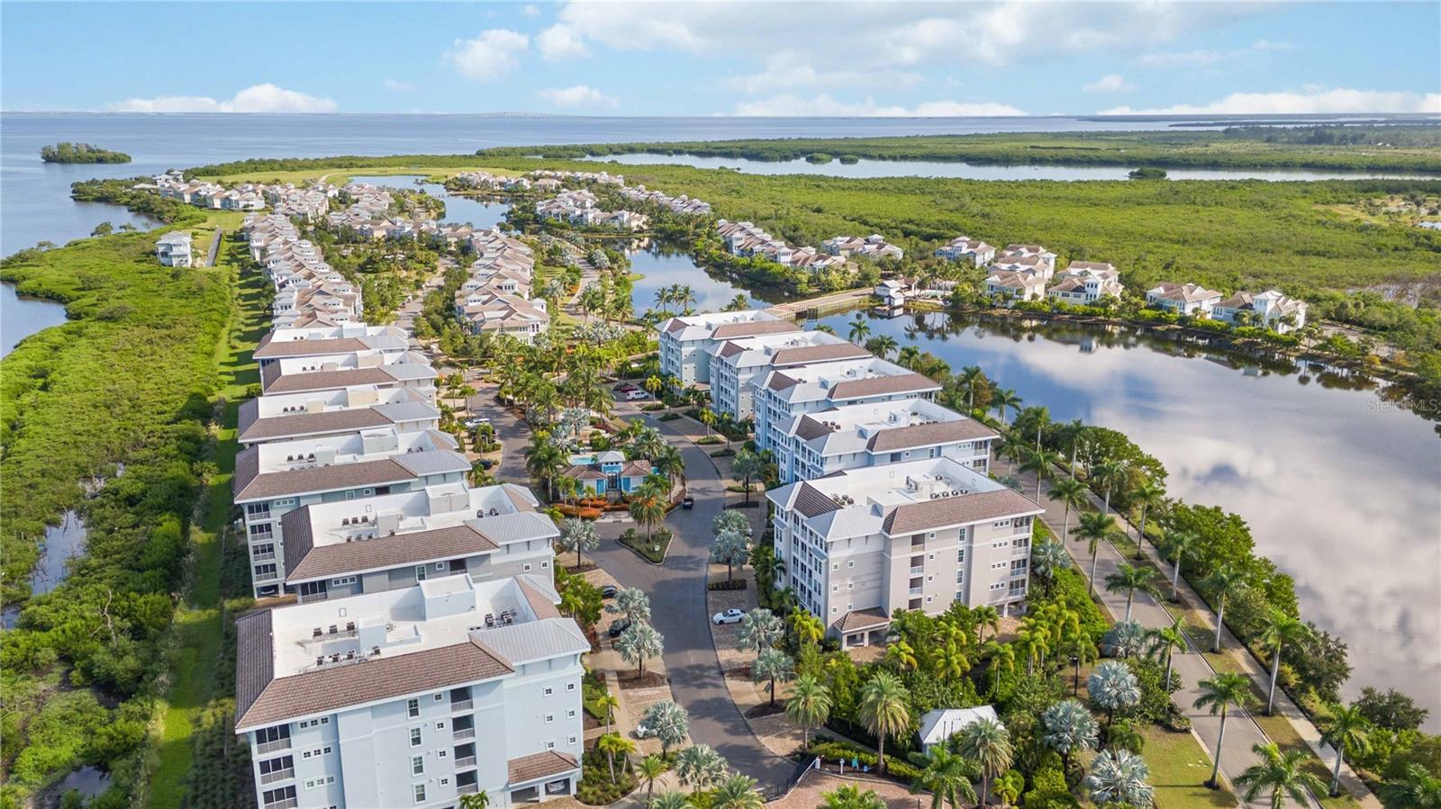 383 ARUBA CIR #101, BRADENTON, FL, 34209
