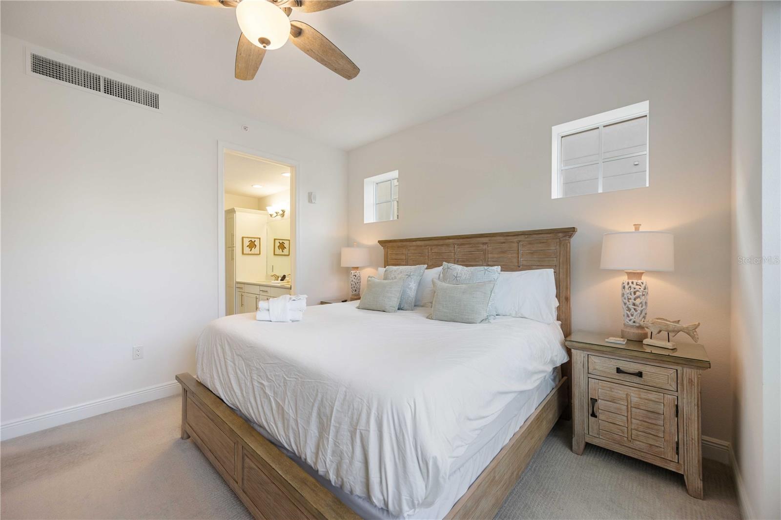 383 ARUBA CIR #101, BRADENTON, FL, 34209