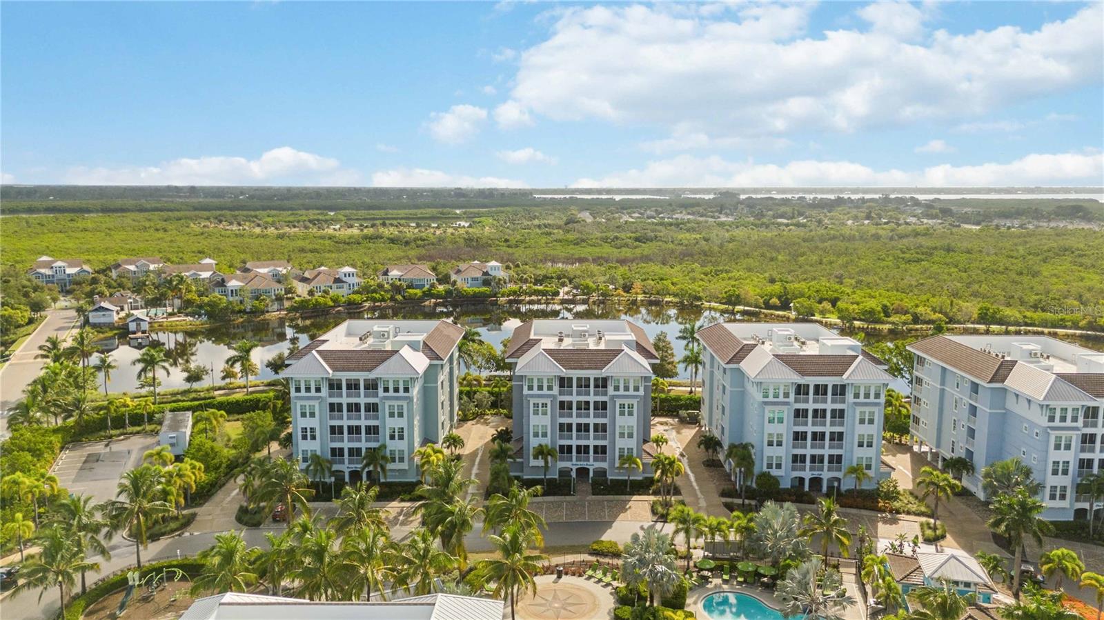 383 ARUBA CIR #101, BRADENTON, FL, 34209