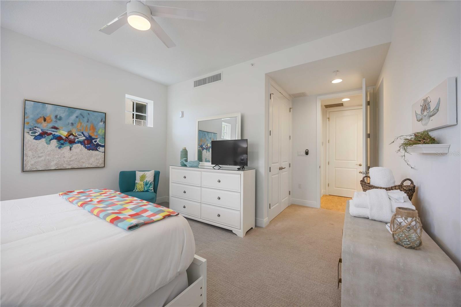 383 ARUBA CIR #101, BRADENTON, FL, 34209