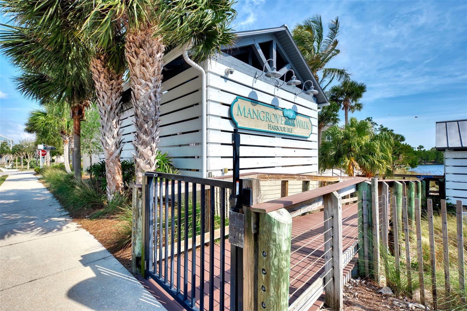 383 ARUBA CIR #101, BRADENTON, FL, 34209