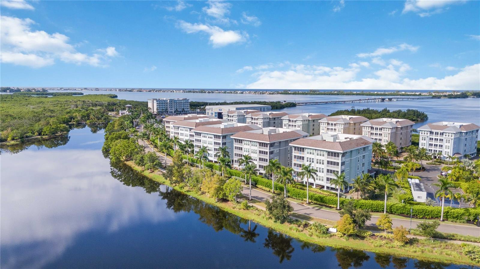 383 ARUBA CIR #101, BRADENTON, FL, 34209