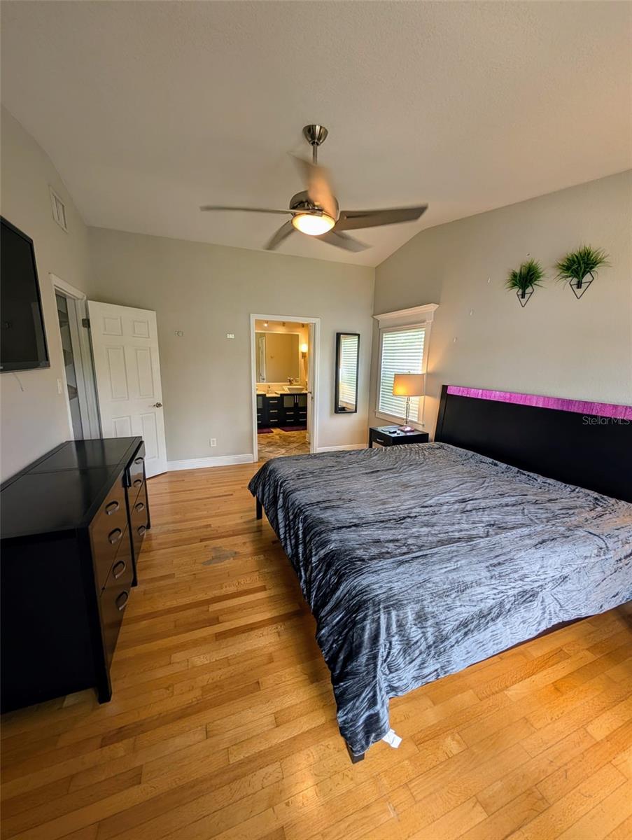 1010 STRATHMORE DR, ORLANDO, FL, 32806