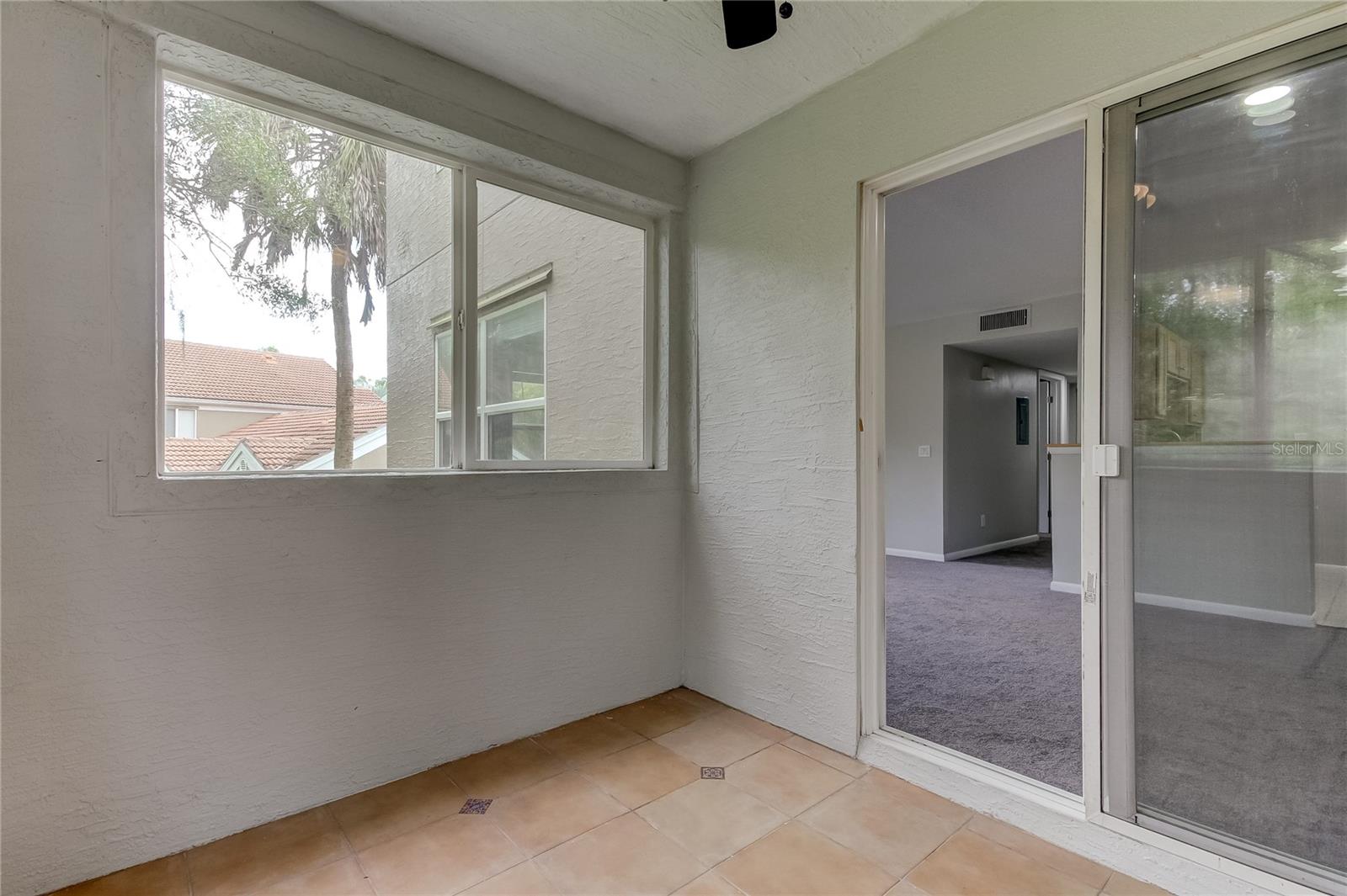 15215 AMBERLY DR #206, TAMPA, FL, 33647