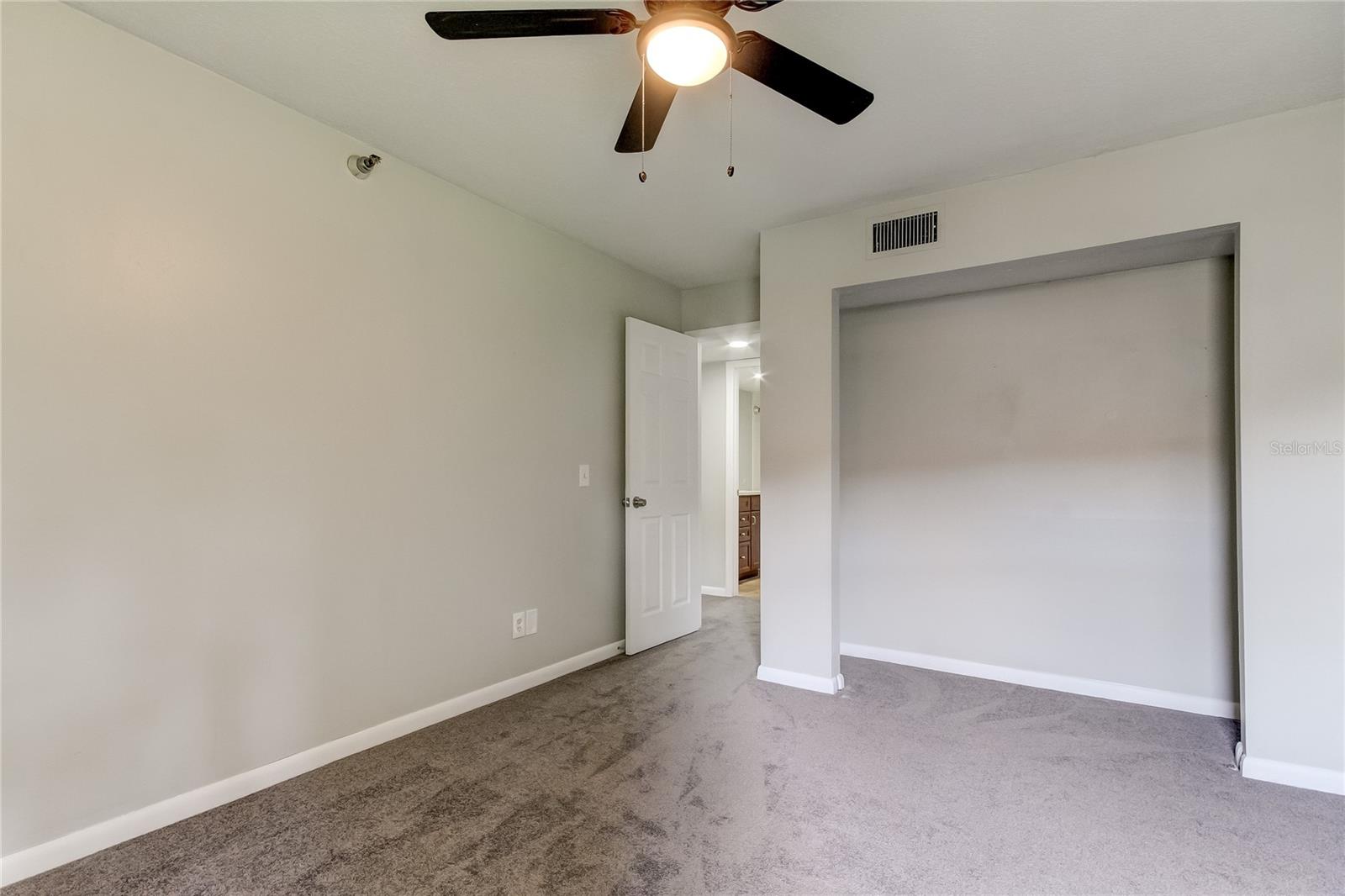 15215 AMBERLY DR #206, TAMPA, FL, 33647