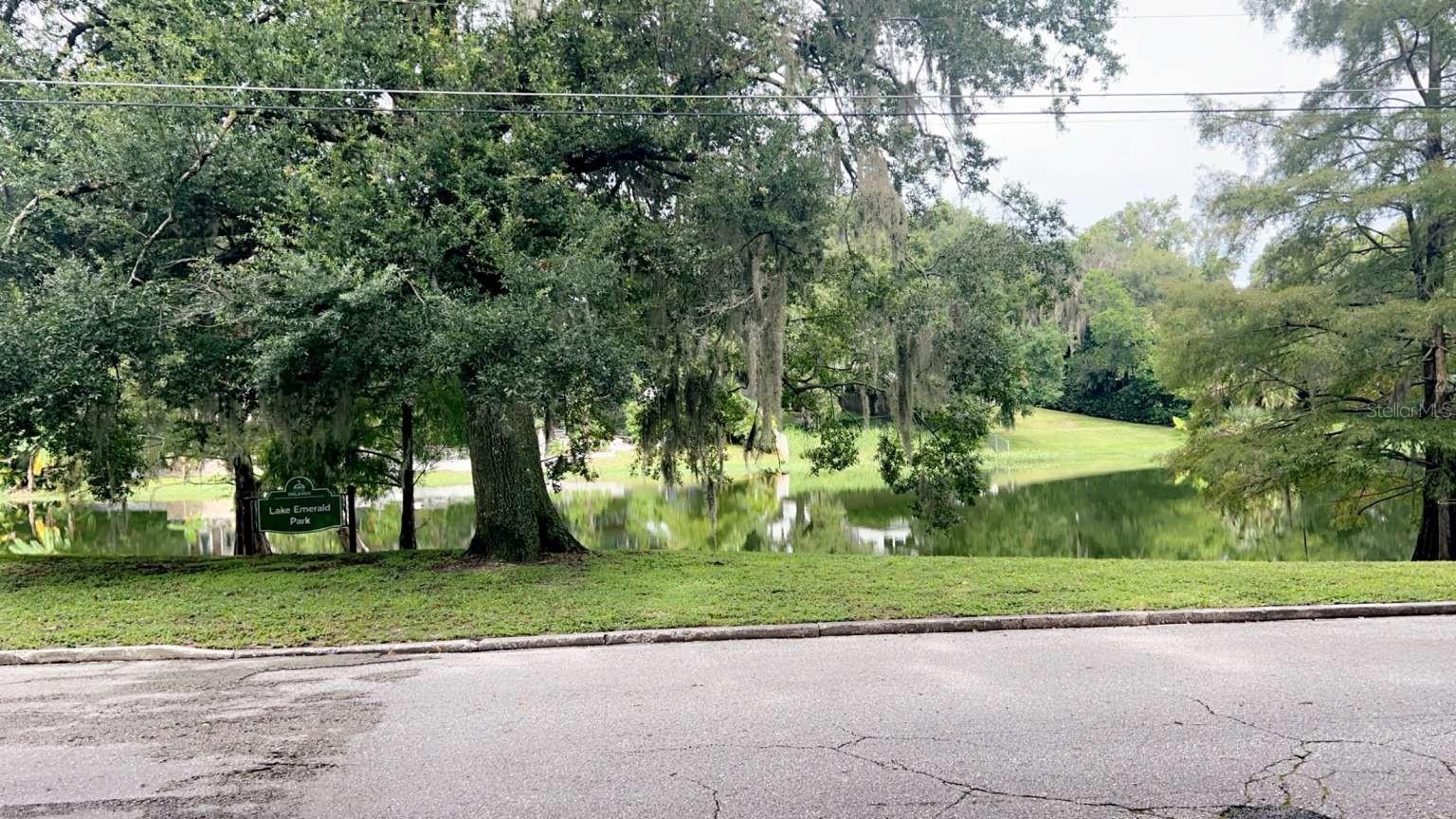 1015 LAKE EMERALD DR, ORLANDO, FL, 32806
