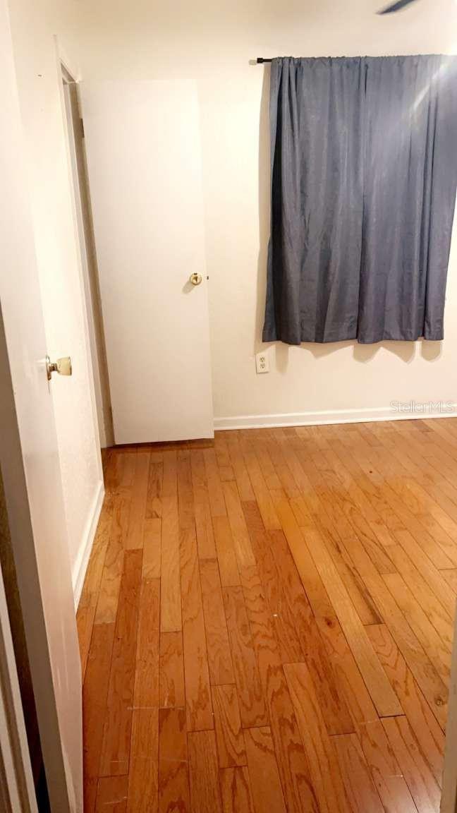 1015 LAKE EMERALD DR, ORLANDO, FL, 32806