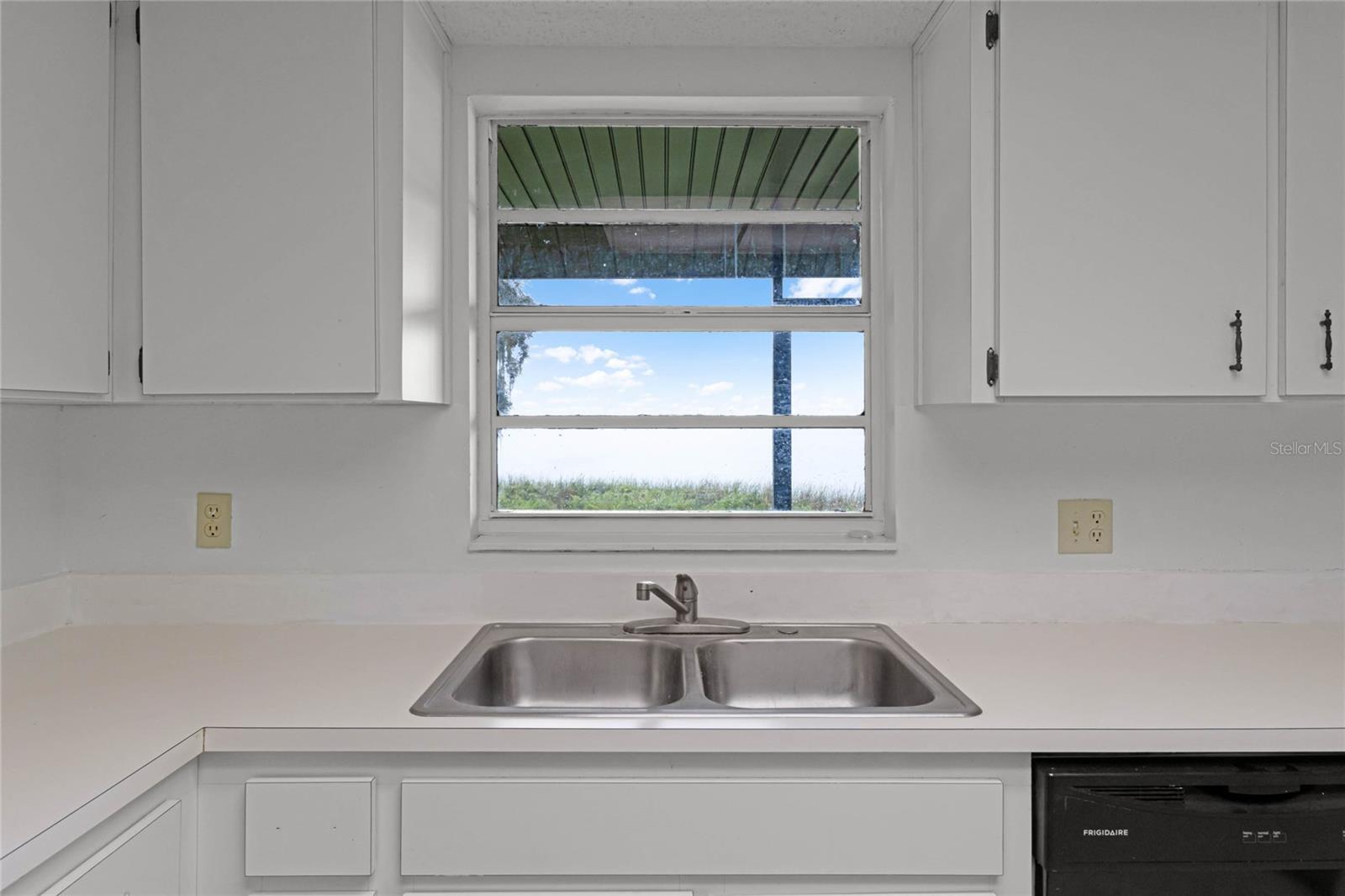 405 W 4TH CT, FROSTPROOF, FL, 33843
