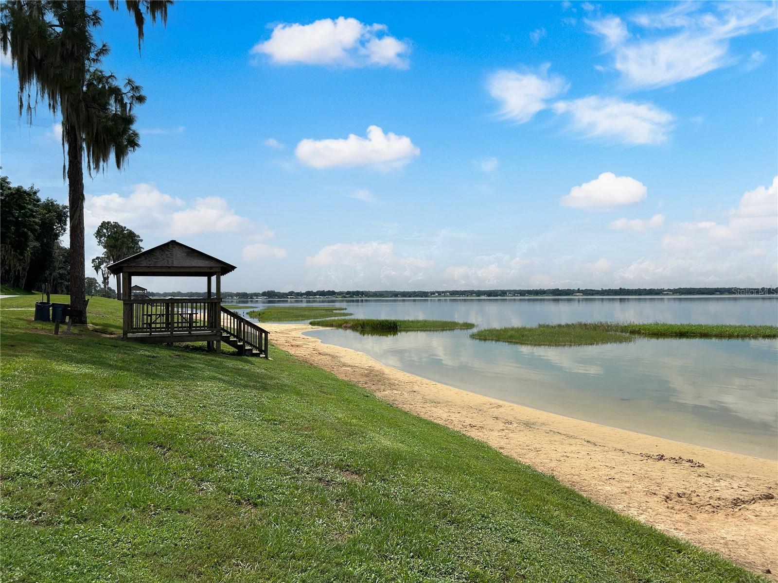 405 W 4TH CT, FROSTPROOF, FL, 33843