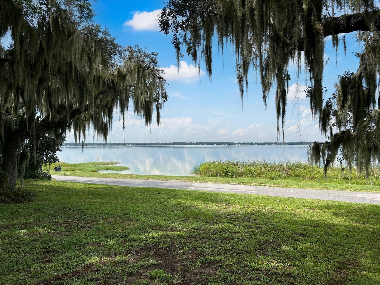 405 W 4TH CT, FROSTPROOF, FL, 33843