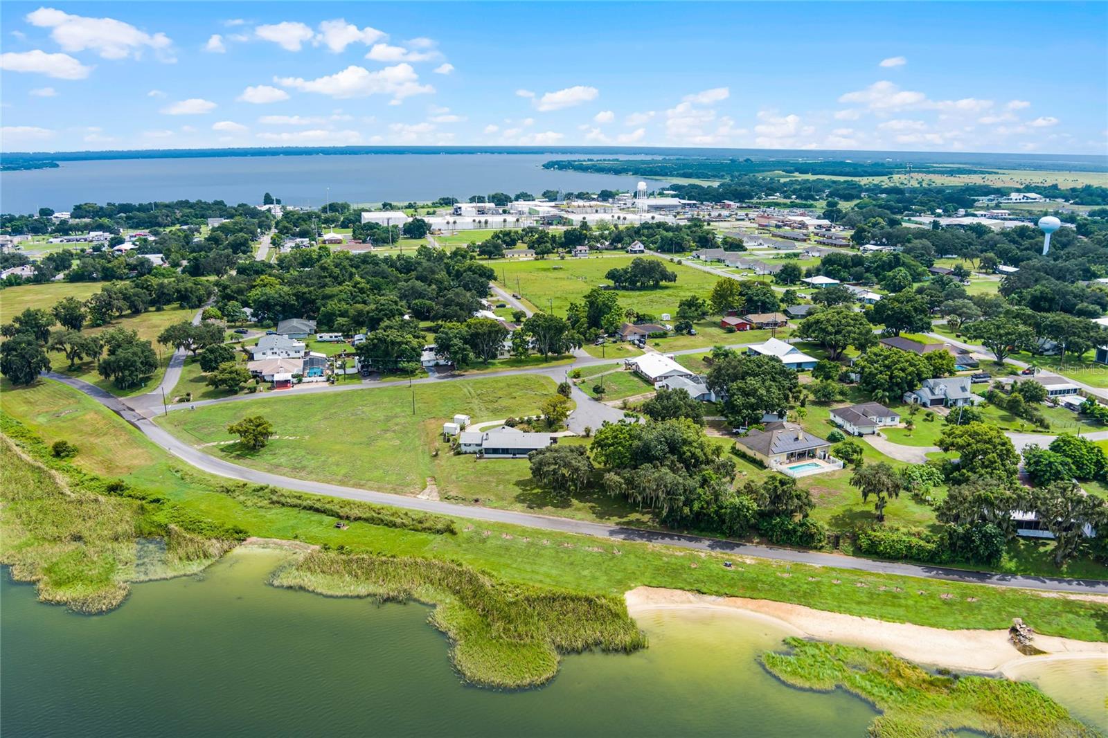 405 W 4TH CT, FROSTPROOF, FL, 33843