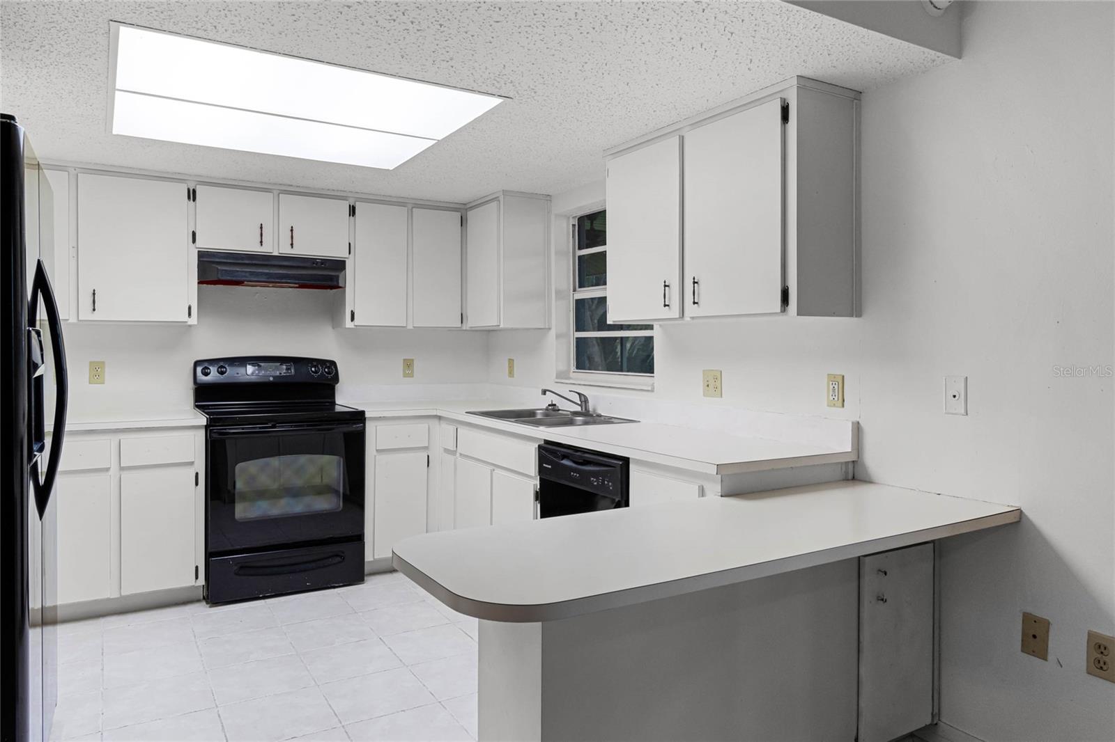 405 W 4TH CT, FROSTPROOF, FL, 33843