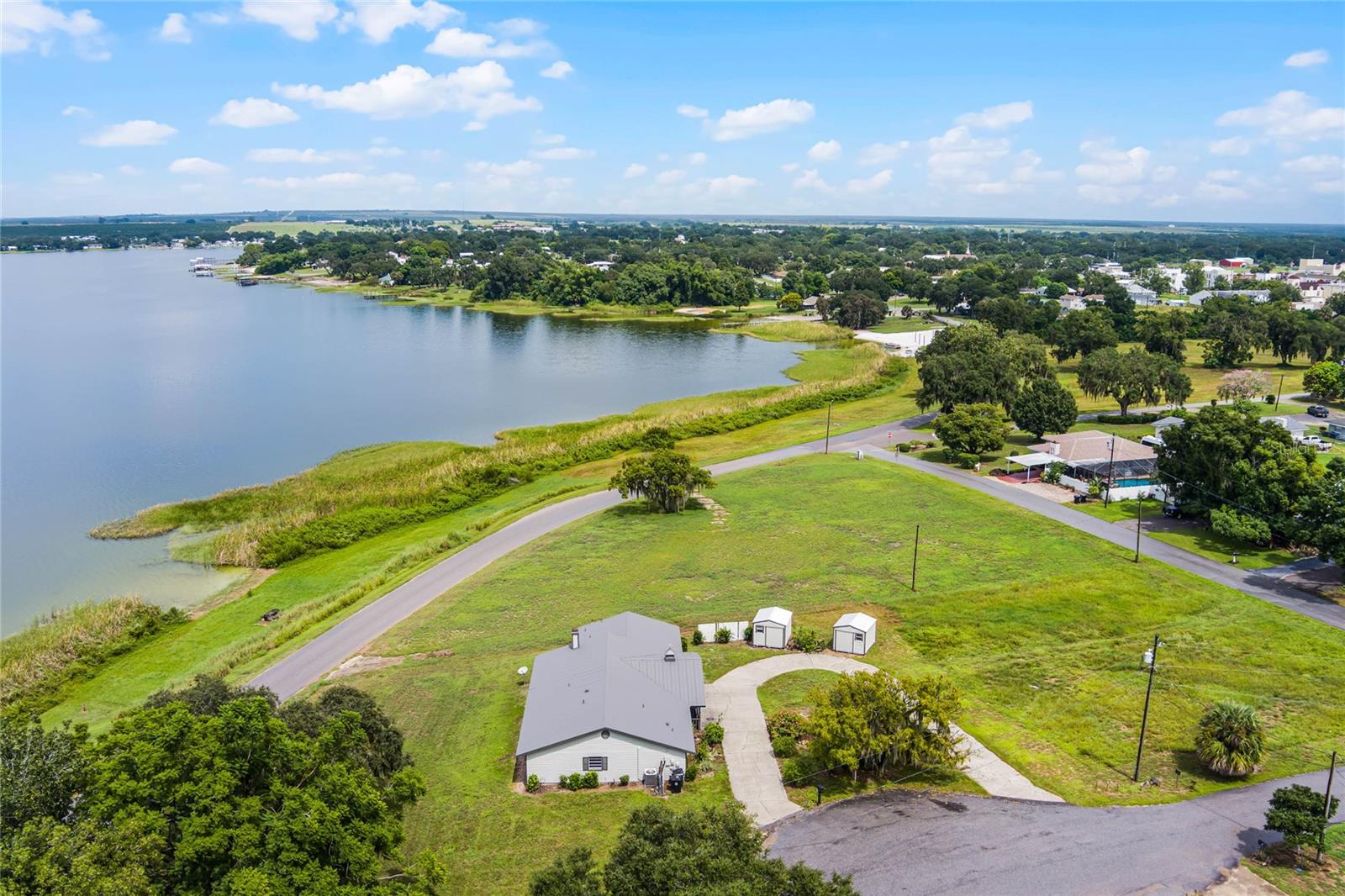 405 W 4TH CT, FROSTPROOF, FL, 33843